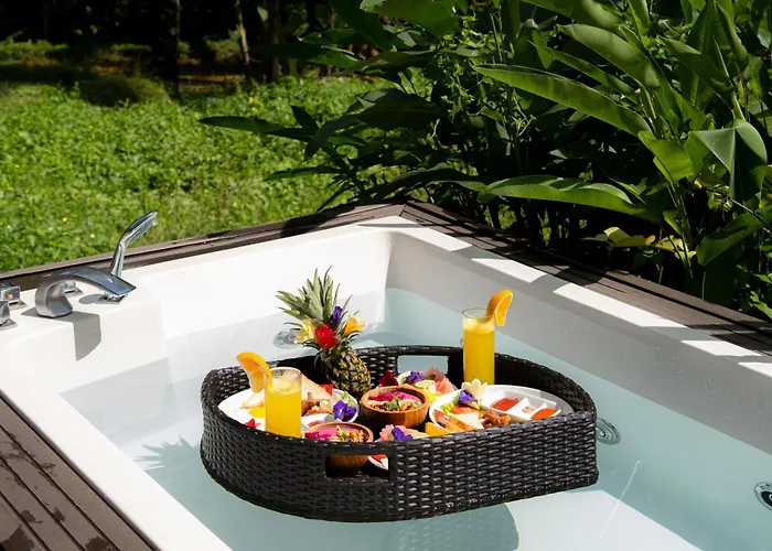 Bobocabin Ubud, Bali リゾート ウブド